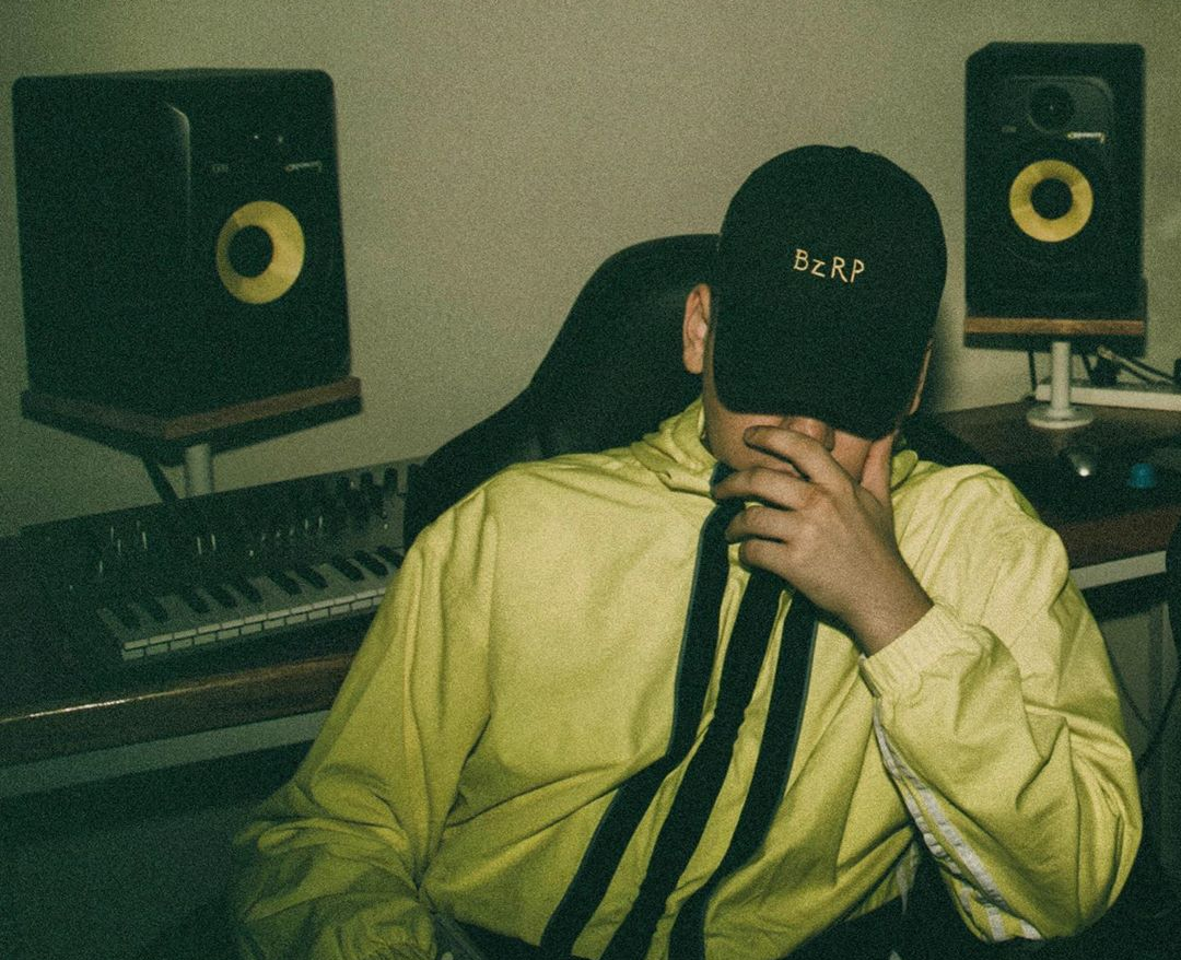 BIZARRAP EN EL HOT 100 BILLBOARD POR COSTUMBRE BIZARRAP EN EL HOT 100 BILLBOARD POR COSTUMBRE