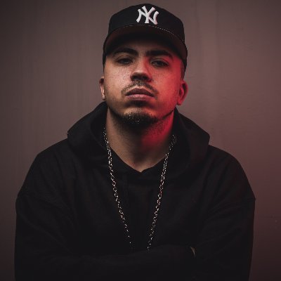 RAÍZ: EL NUEVO ÁLBUM DE VEEYAM RAÍZ: EL NUEVO ÁLBUM DE VEEYAM