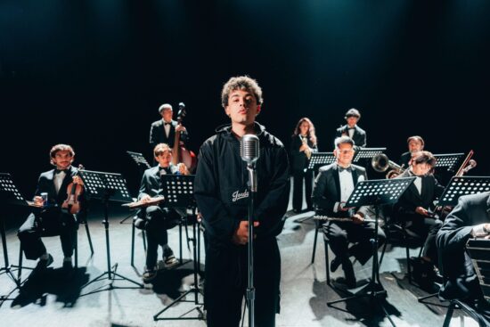 Red Bull Symphonic llega a Argentina: Trueno se presenta con orquesta